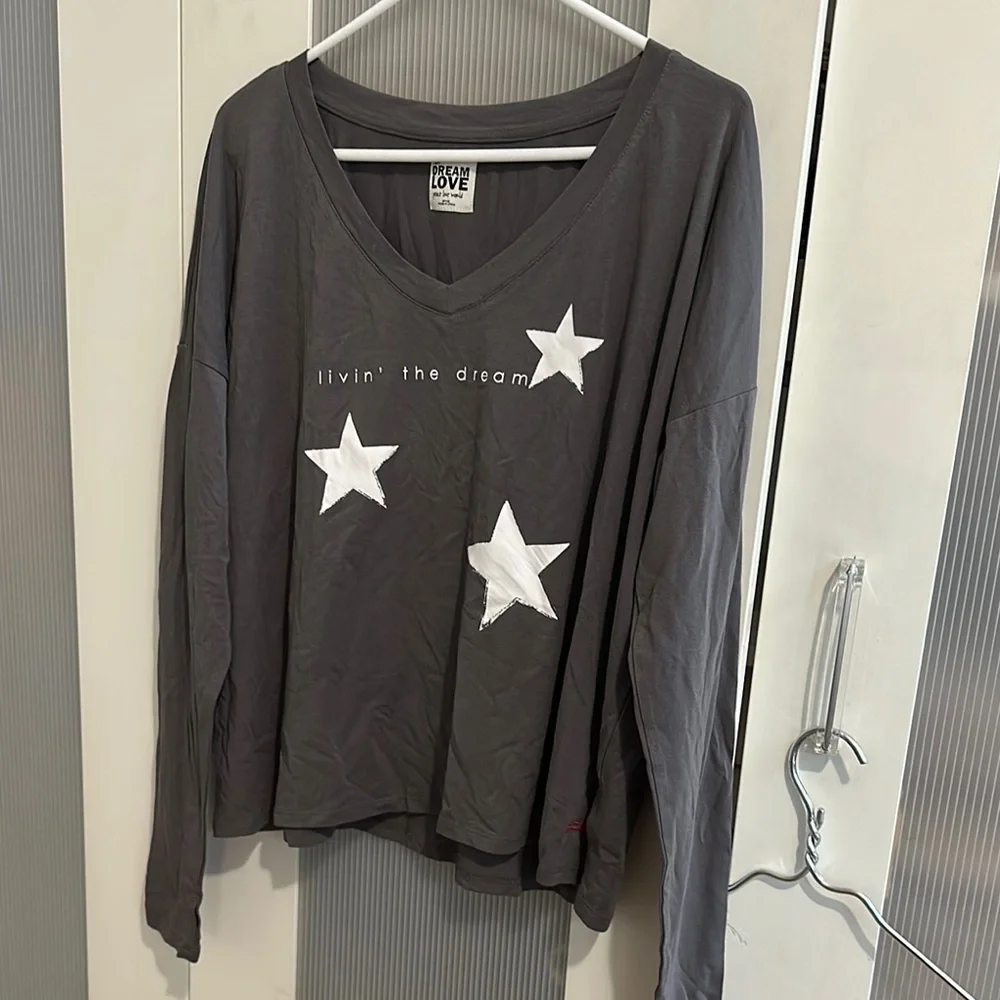 Peace Love World grey Shirt with White Stars - Picture 3 of 3
